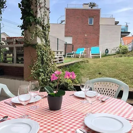Magnifico Bajo Con Jardin Al Lado De La Playa Mogro