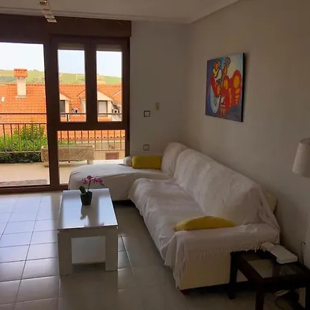 Apartment Magnifico Bajo Con Jardin Al Lado De La Playa